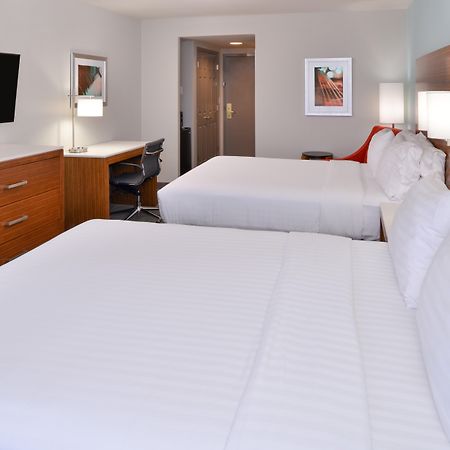 Holiday Inn Express & Suites Austin North Central By Ihg Dış mekan fotoğraf