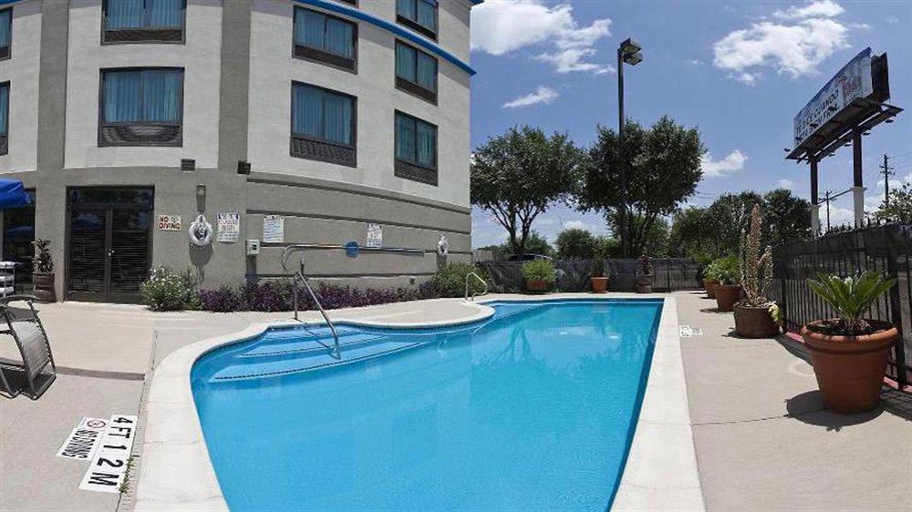 Holiday Inn Express & Suites Austin North Central By Ihg Dış mekan fotoğraf
