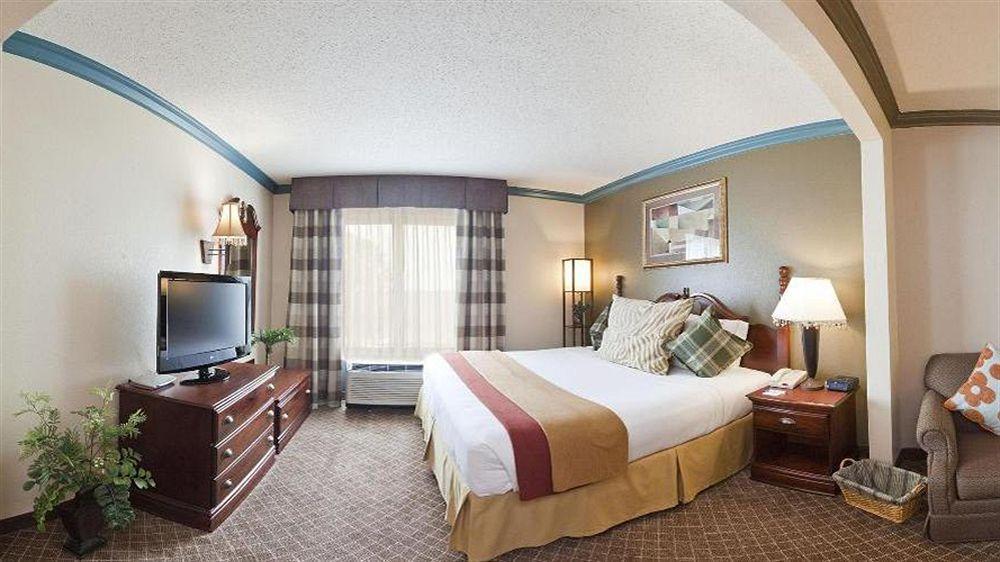 Holiday Inn Express & Suites Austin North Central By Ihg Dış mekan fotoğraf