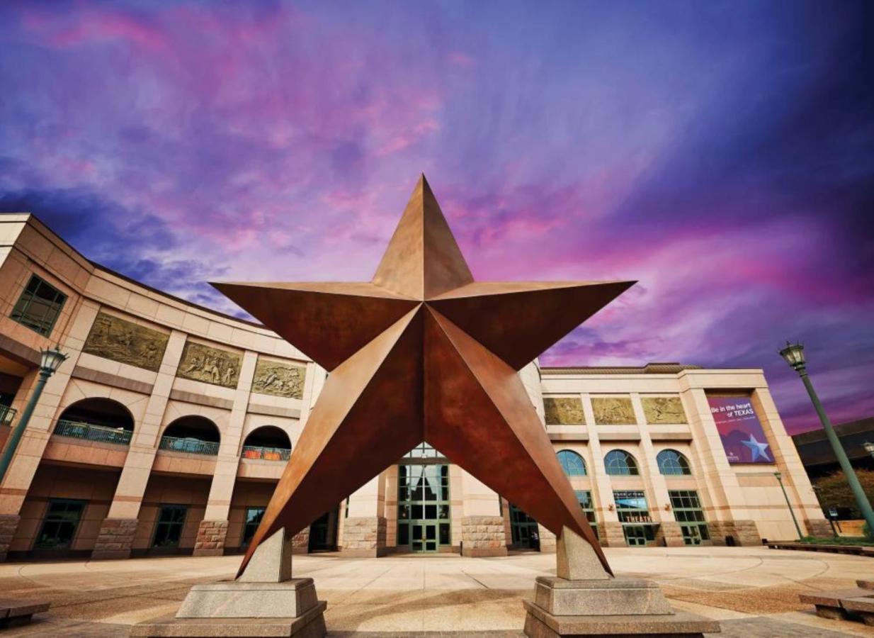 Holiday Inn Express & Suites Austin North Central By Ihg Dış mekan fotoğraf