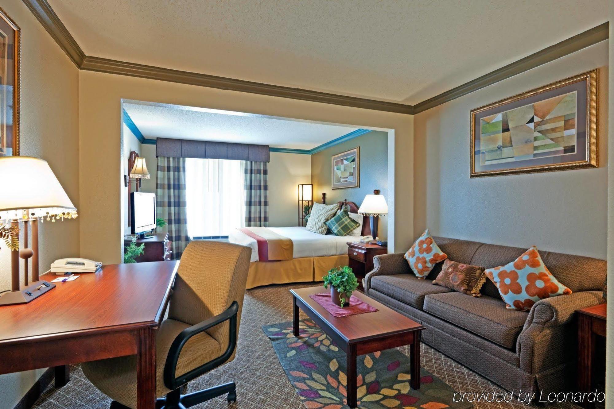 Holiday Inn Express & Suites Austin North Central By Ihg Dış mekan fotoğraf